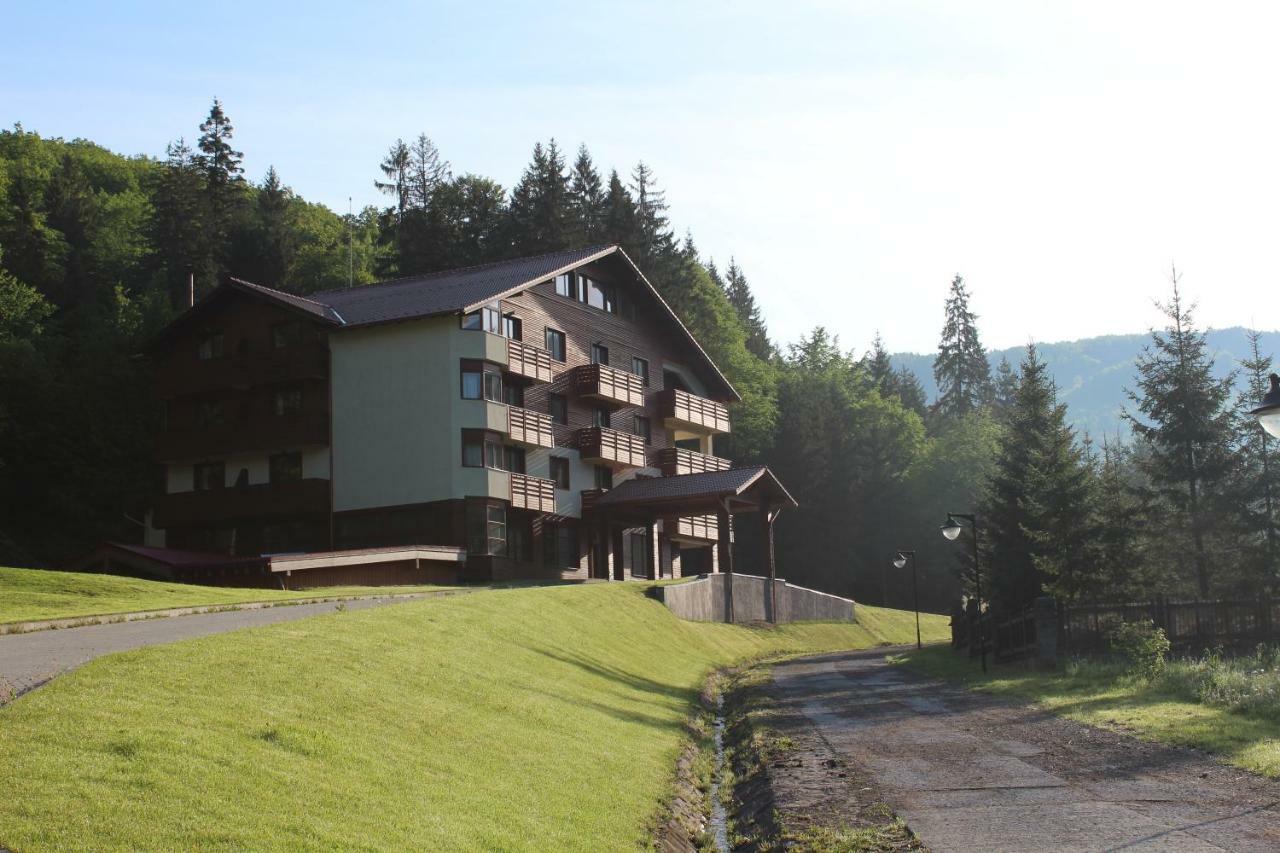 Monte Cervo Bio Hotel&Spa Covasna Buitenkant foto